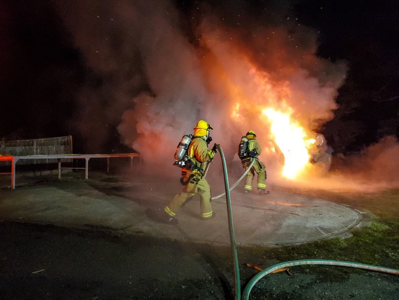 It is quick to put the fire out.