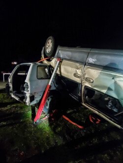 “Rescue 42” struts are great tools for stabilizing vehicles