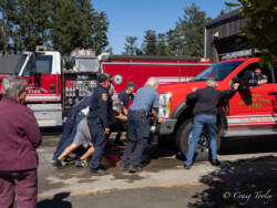 Pushing in 1... Pushing in 1...